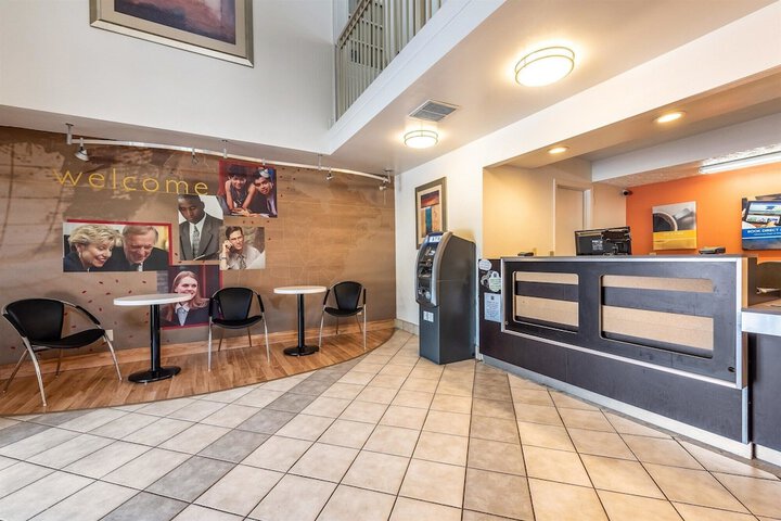 Motel 6 Gatlinburg TN - Smoky Mountains