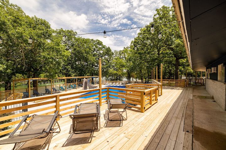 Terrace/Patio 29 of 38