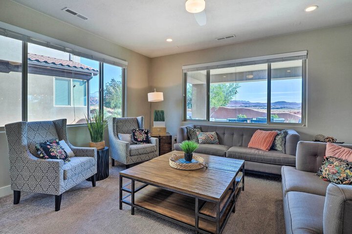 Utah Home w / Pool & Hot Tub Access Mtn Views!