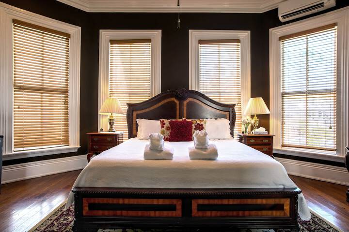 Room 43 of 55