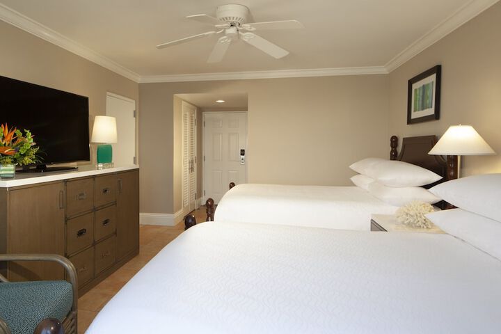 Pier House Resort & Spa