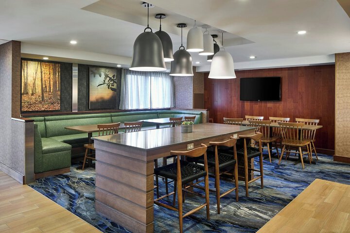 Fairfield Inn by Marriott Rochester East