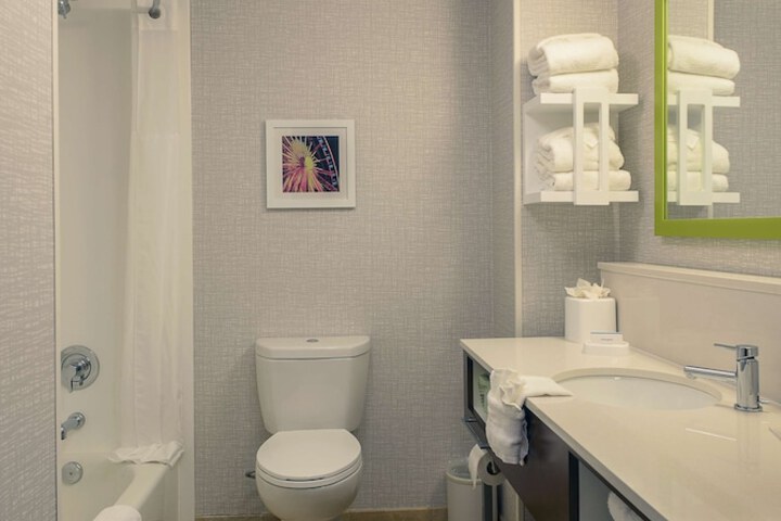 Hampton Inn & Suites ATL-Six Flags