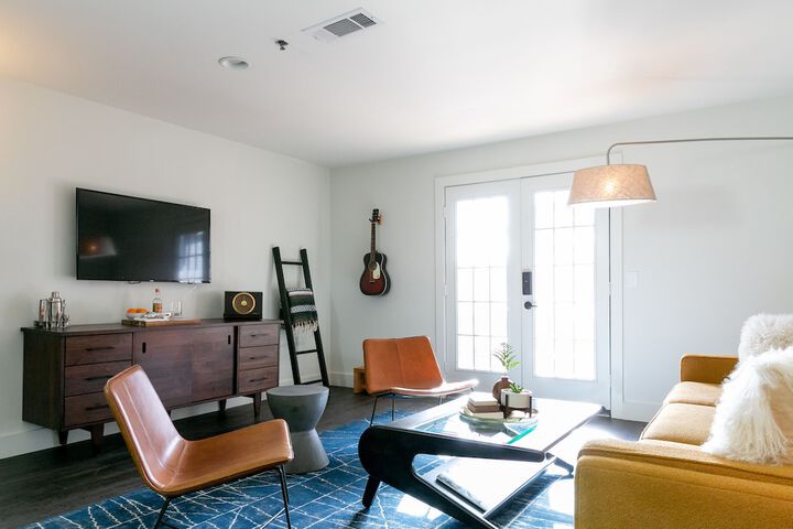 Room 33 of 55