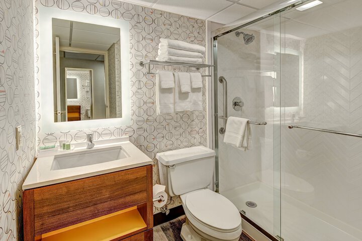 Room 32 of 55