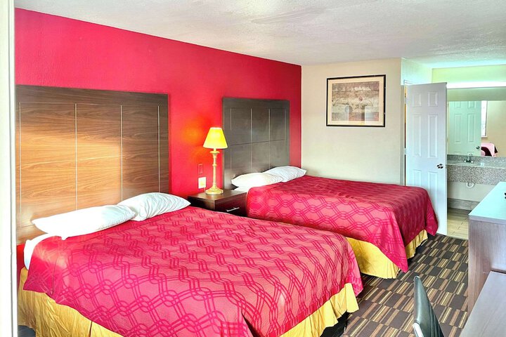 Room 18 of 22