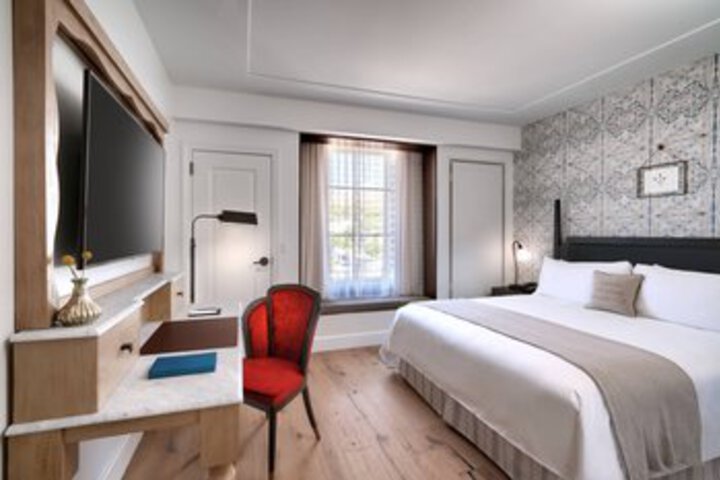 Suite 124 of 200