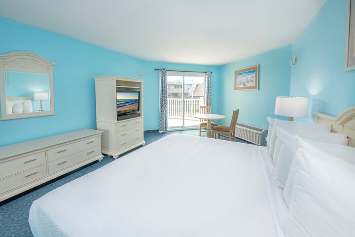 Room 27 of 67