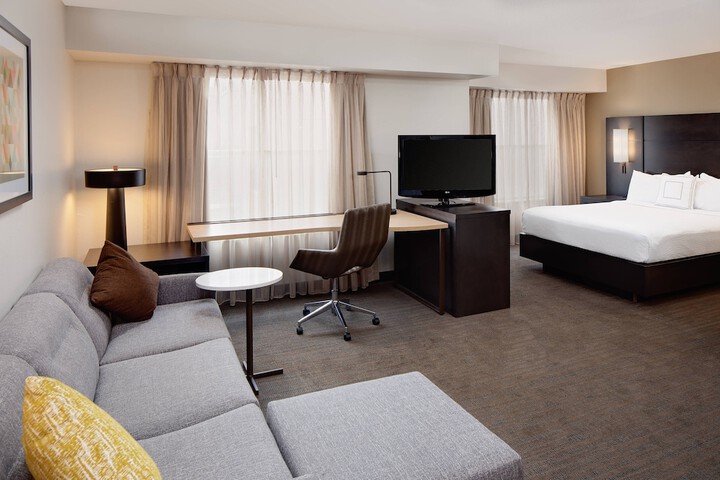 Room 18 of 30