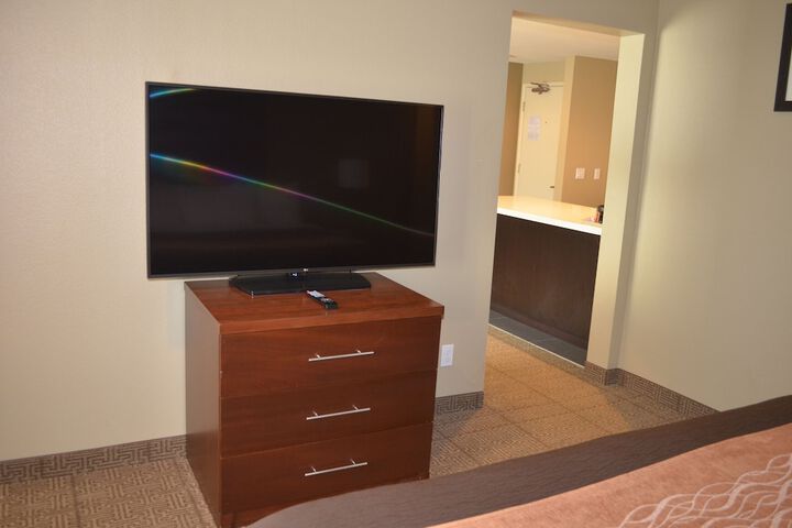 Room 65 of 103