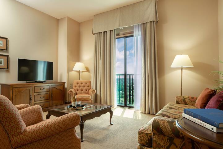 Room 43 of 60