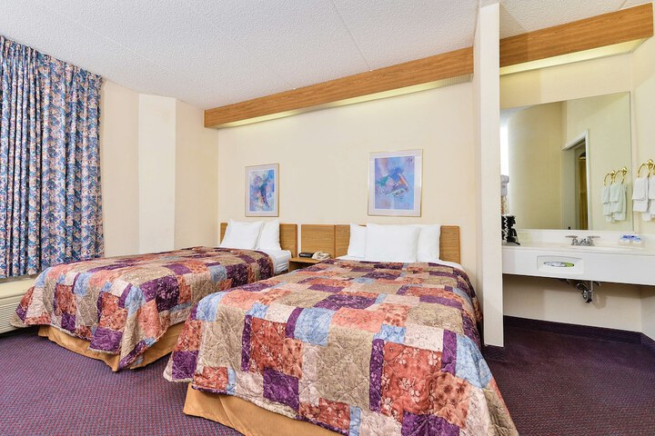 Room 14 of 19