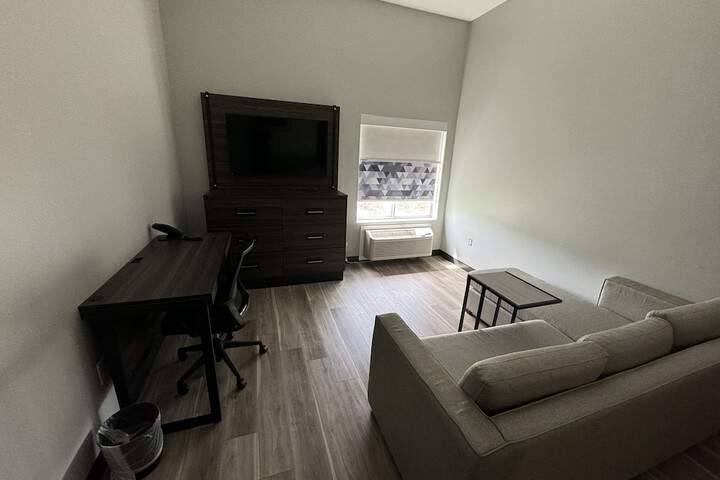 Room 36 of 63