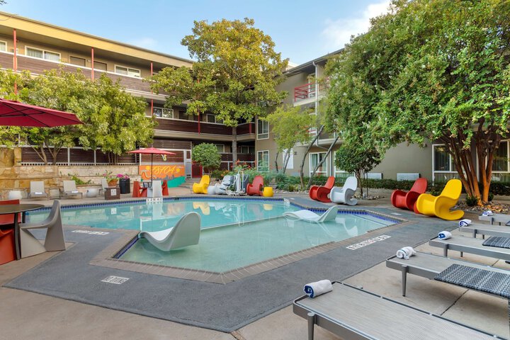 Pool 8 of 43