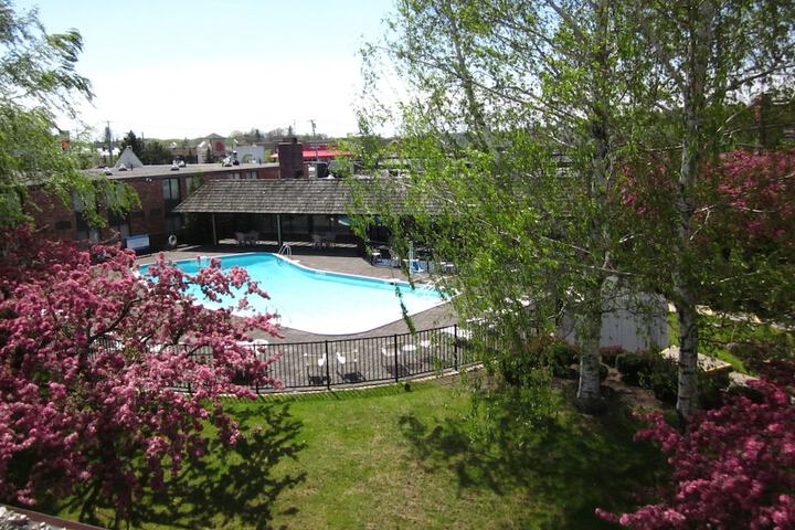 Pool 10 of 113