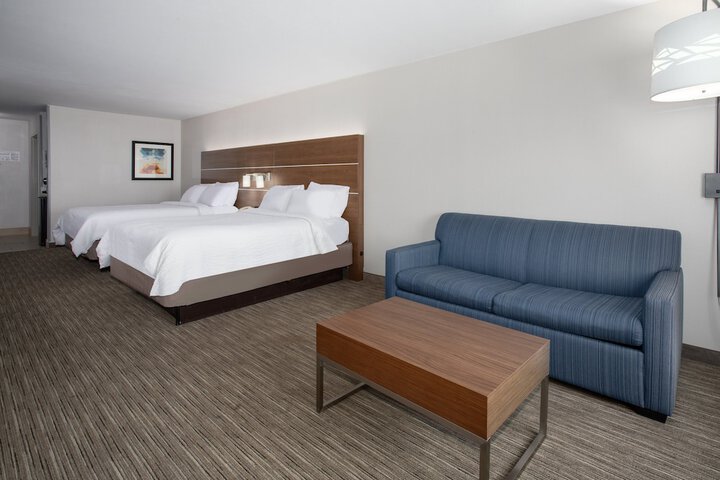 Room 26 of 46