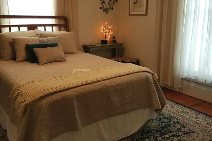 The Carriage House B & B