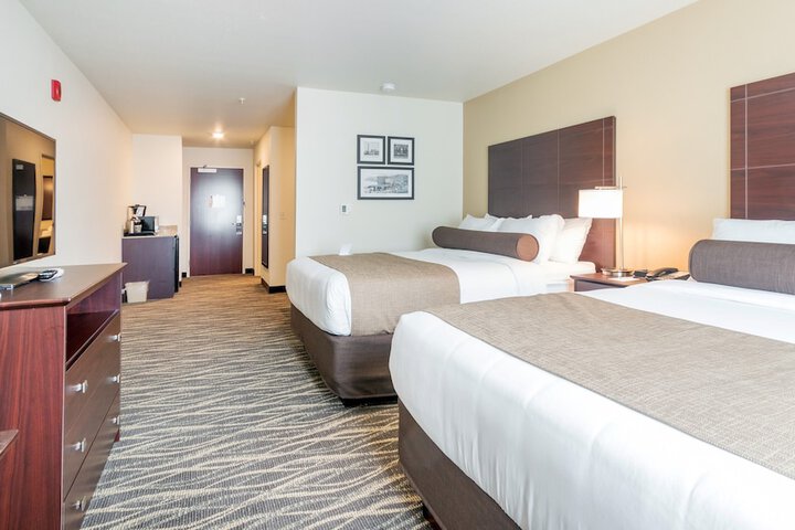 Cobblestone Hotel and Suites Janesville
