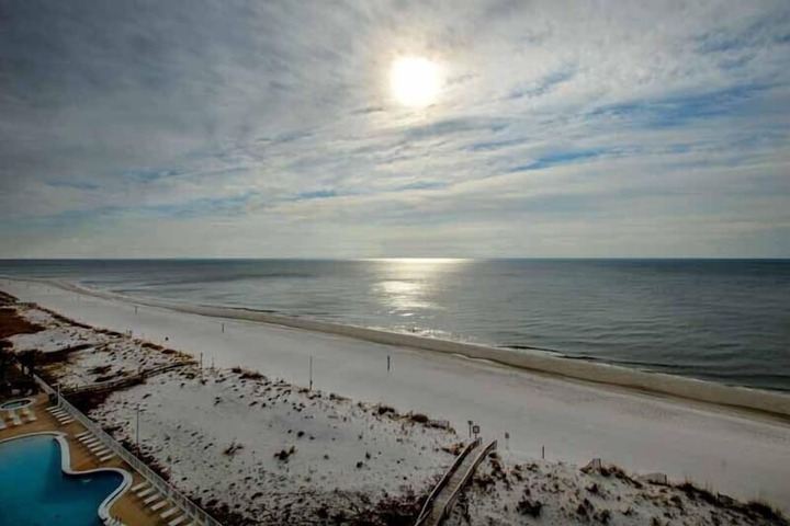 Beach 38 of 51