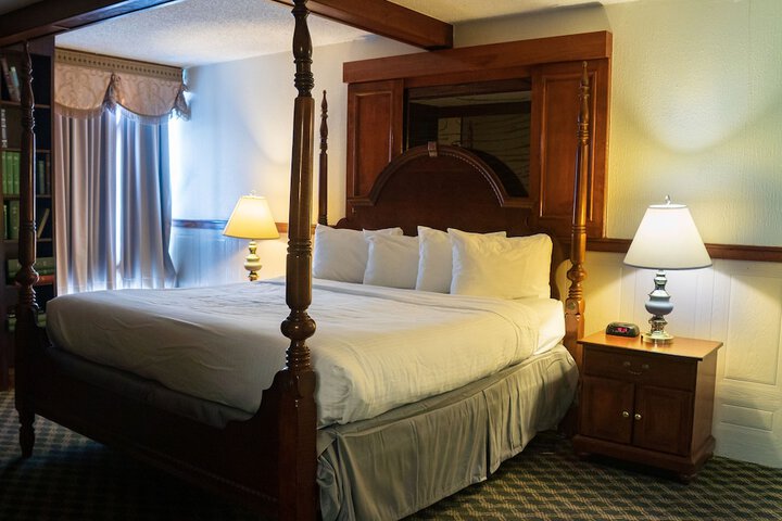 Room 28 of 45