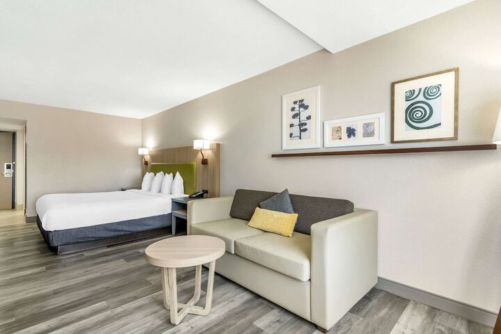 Room 20 of 54
