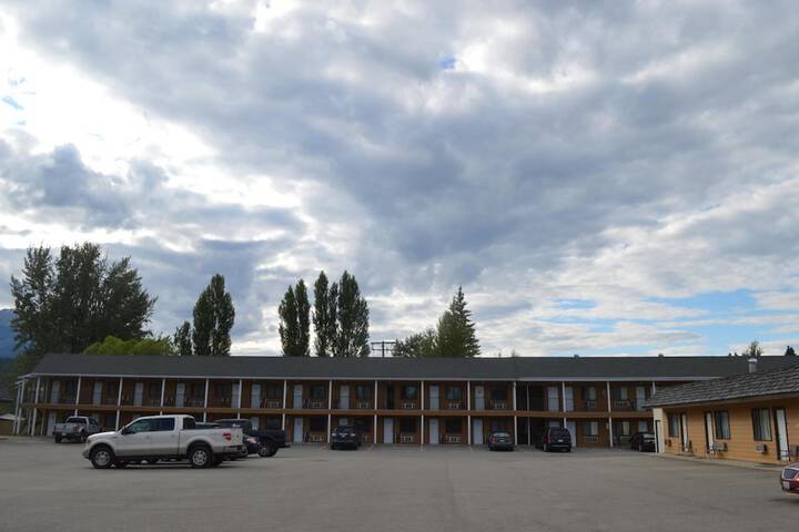 Hotel 7 of 56