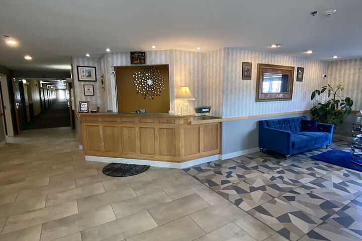 Coos Motor Inn