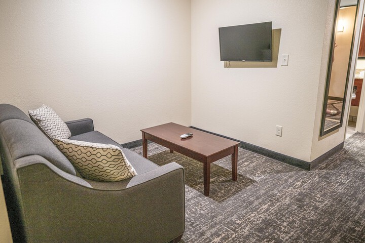 Cobblestone Hotel & Suites - Lamar