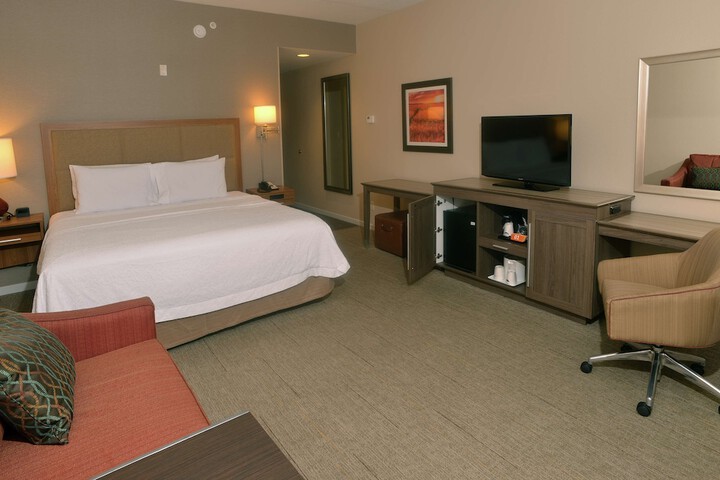 Room 13 of 30