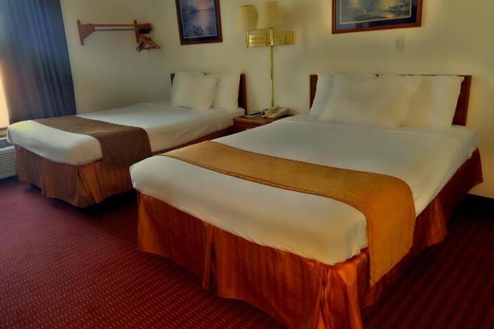 Budget Host Caribou Inn