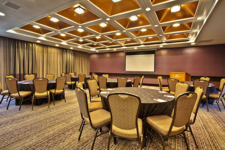 Crowne Plaza Kitchener-Waterloo by IHG