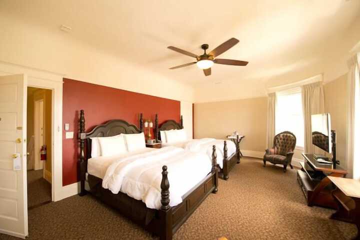 Room 10 of 47