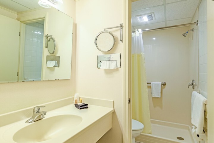 Town and Country Inn & Resort