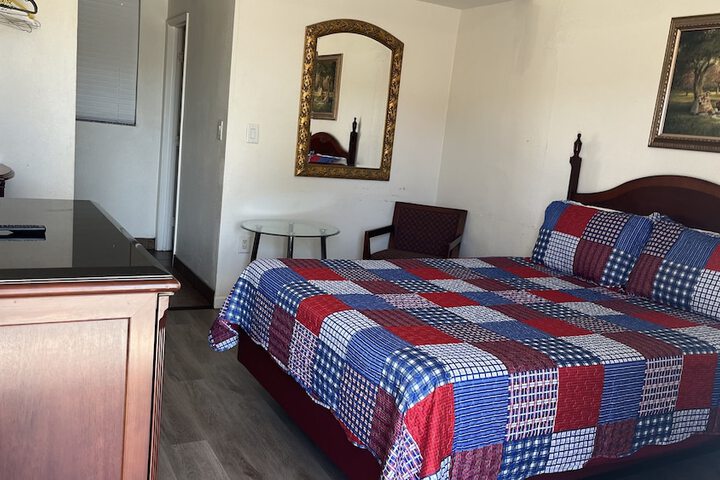 Room 37 of 49