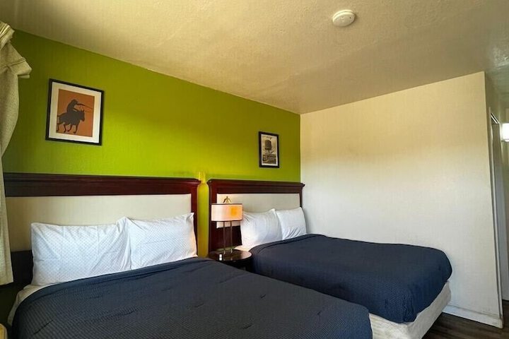 Parkside Inn by PHG - Sweetwater