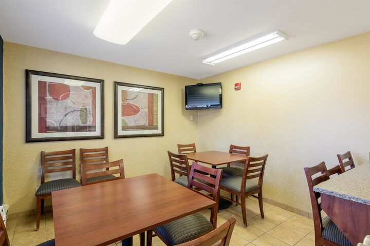 Hotel Interior 10 of 40