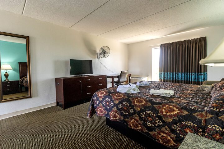 Room 29 of 34