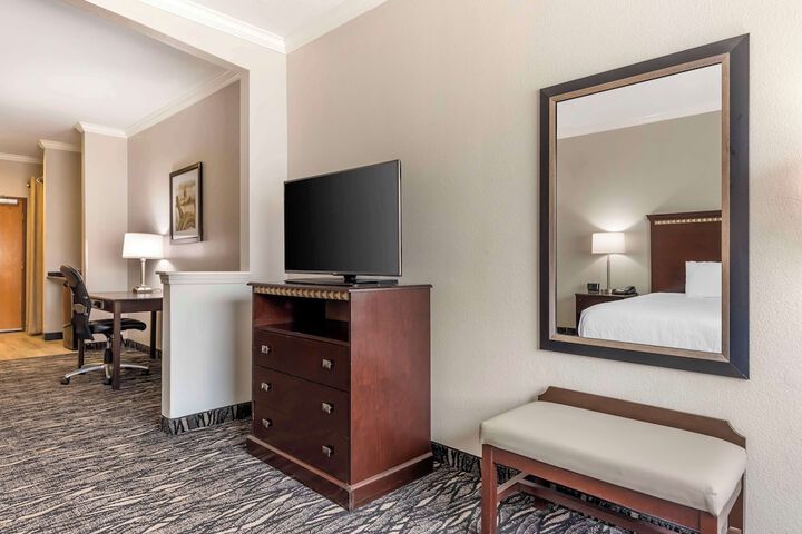 Room 12 of 34