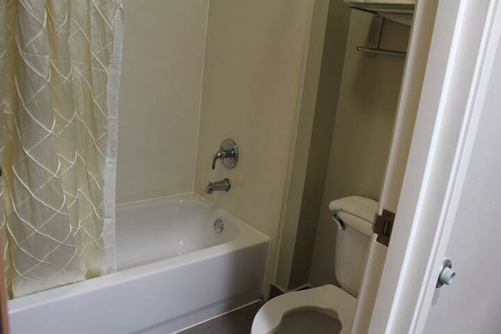 Room 12 of 17