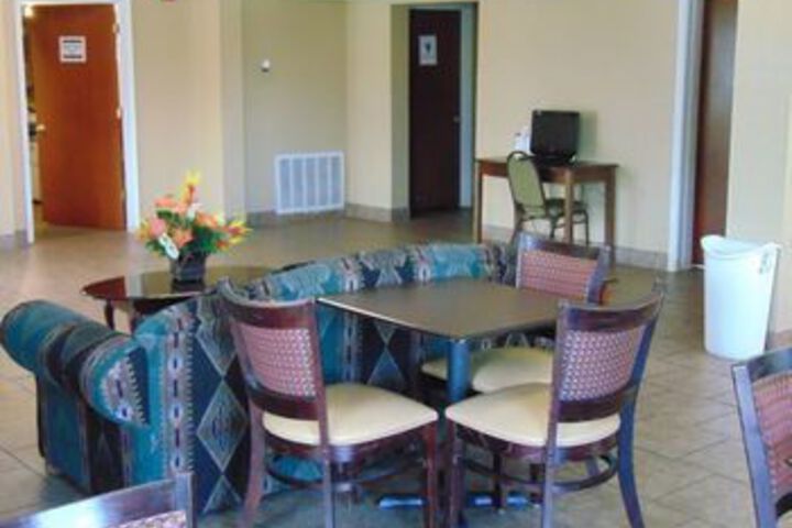 Oak Leaf Inn