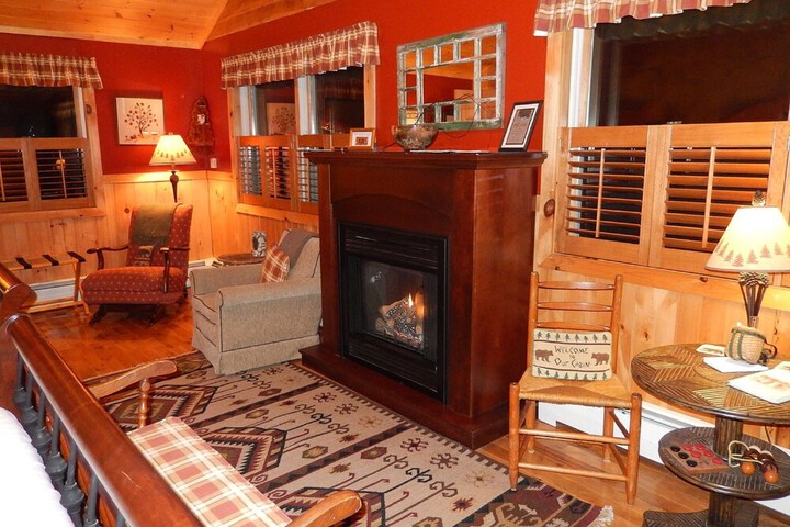 Kiwassa Lake Bed & Breakfast