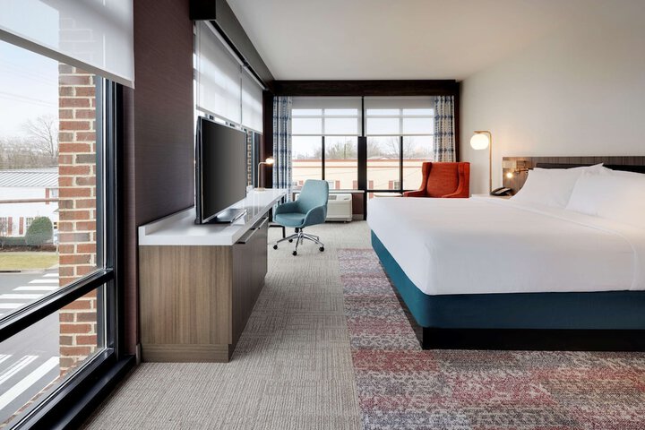 Room 22 of 65