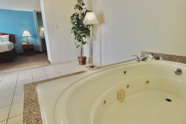 Days Inn & Suites by Wyndham Thibodaux