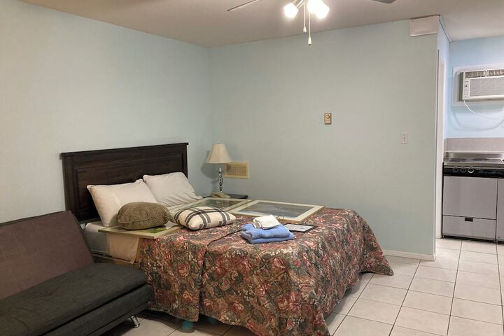 Golden Sands Resort Motel