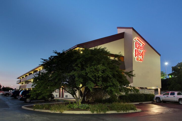 Hotel 3 of 27