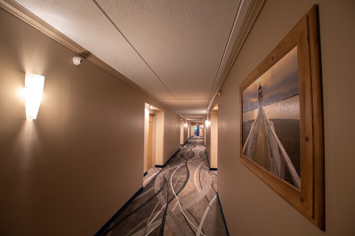 Ballroom/Hall 42 of 67