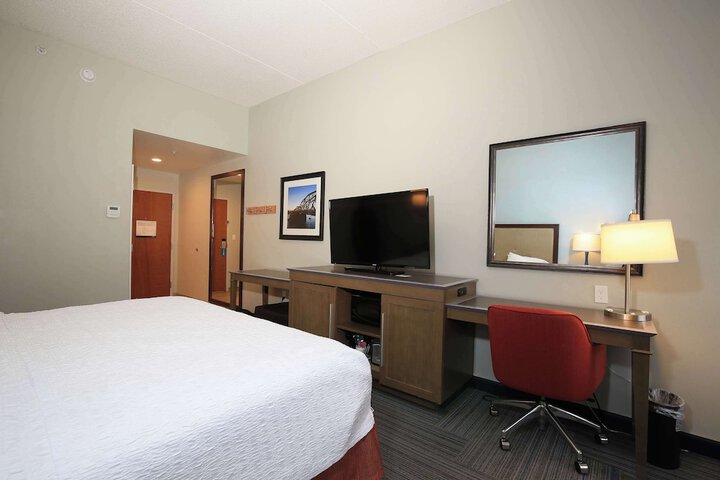 Room 12 of 42