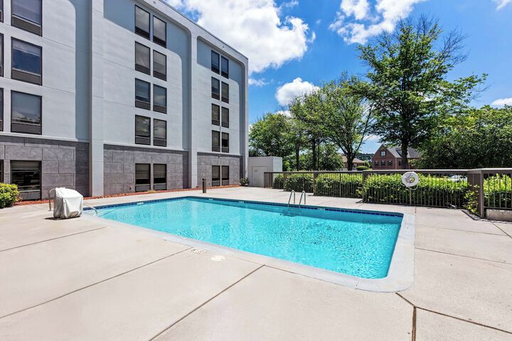 Pool 7 of 40