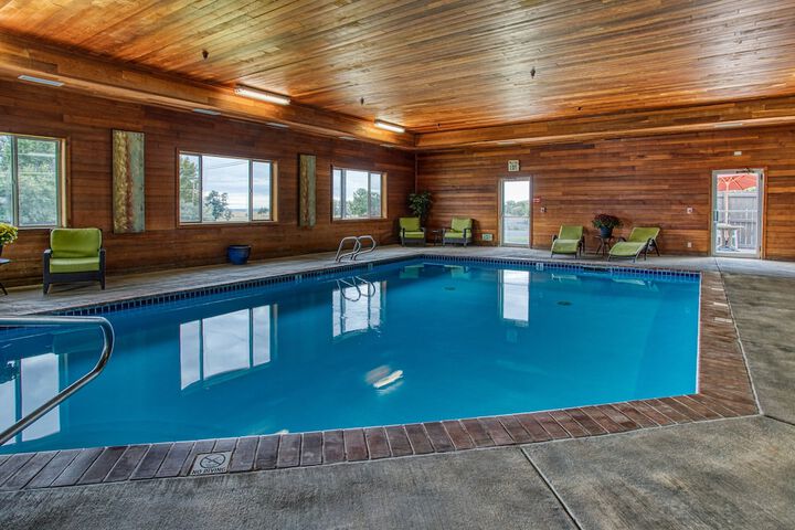 Pool 9 of 25