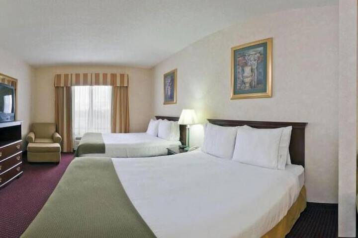 Holiday Inn Express Hotel & Suites Dayton West - Brookville by IHG